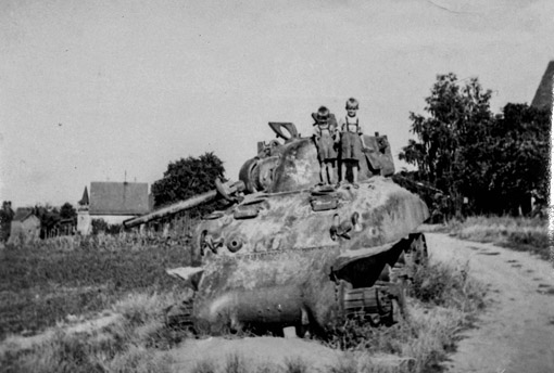Shermann Panzer im Birkenweg